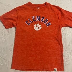 - Boys Clemson Tee Shirt.  NWOT Size 10/12